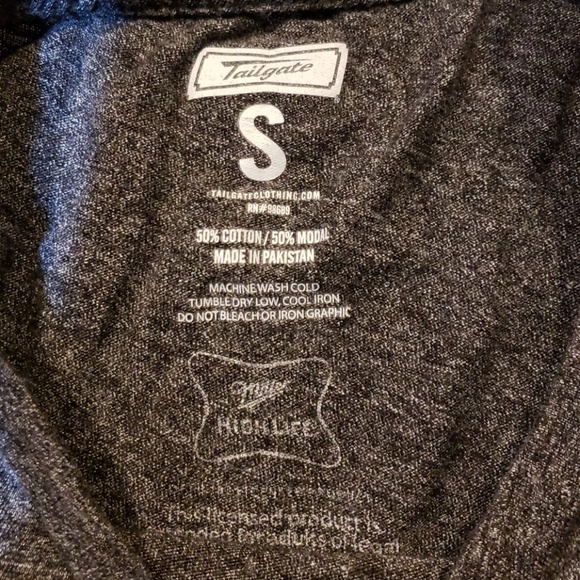 Ladies tee - Picture 2 of 3